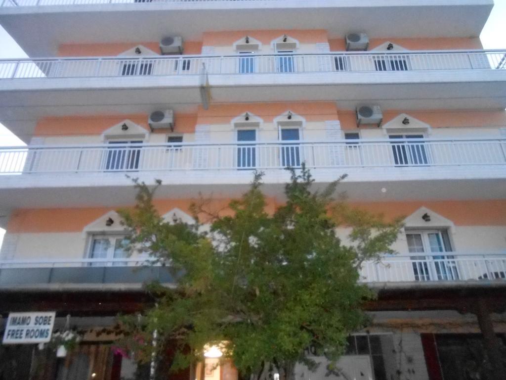 Hotel Germany Paralía Exterior foto